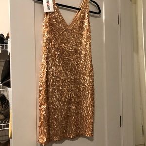 NEW Sequin Short Dress in Champagne/Gold - Small
